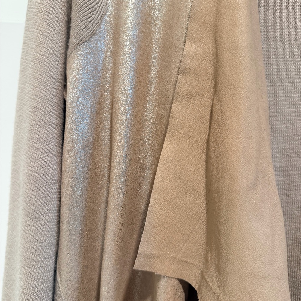 Elie Tahari Beige Cardigan with Lamb Leather Lapels - Picture 2 of 6